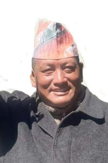 धन बहादुर गुरुङ